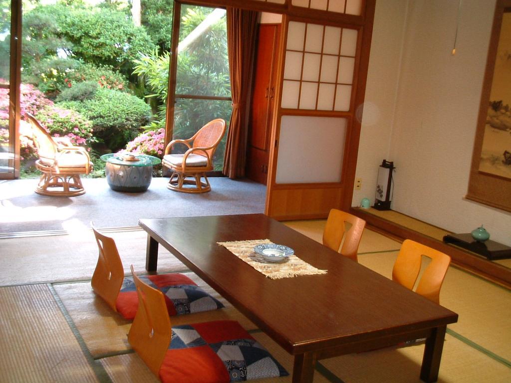 Ureshino Onsen Shoen Hotel Buitenkant foto