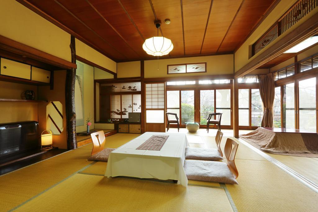 Ureshino Onsen Shoen Hotel Buitenkant foto